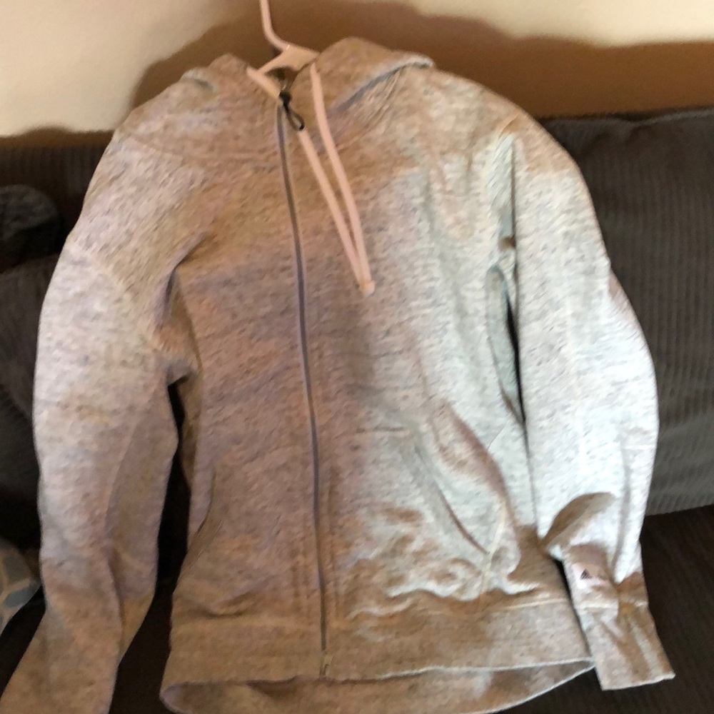 Adidas - Picture 3 of 4